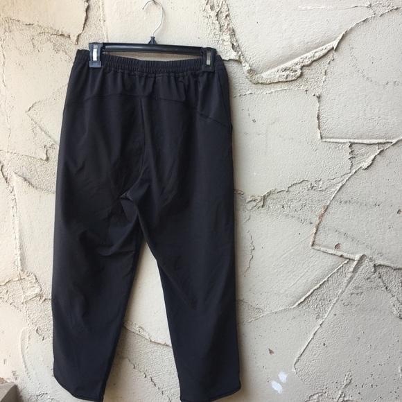 Lululemon Keep It Classic Crop 23" Black Size 8 - Picture 12 of 14
